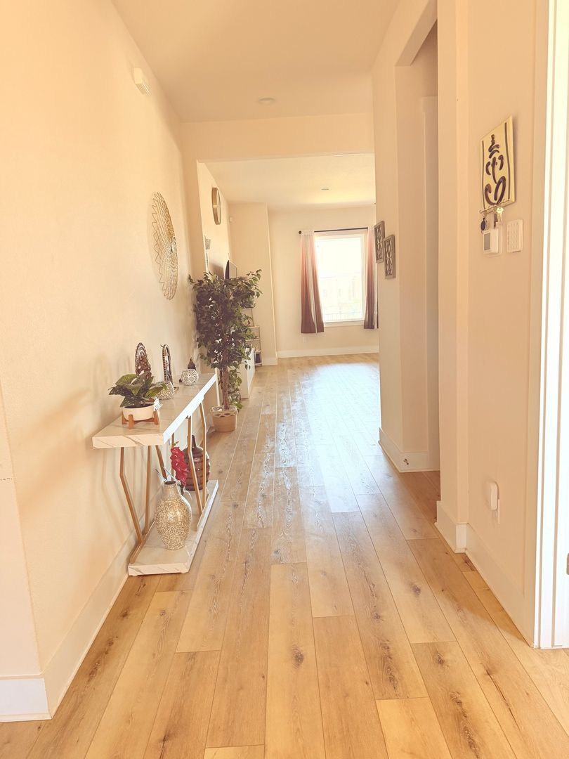 Building Photo - 1832 Indian Apple Wy