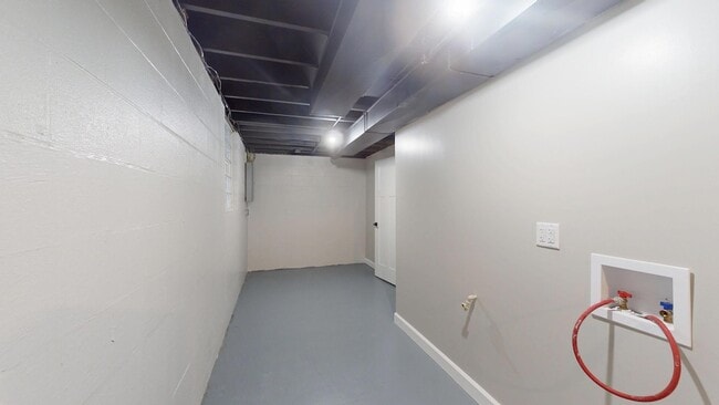 Building Photo - 1033 E 51st Pl