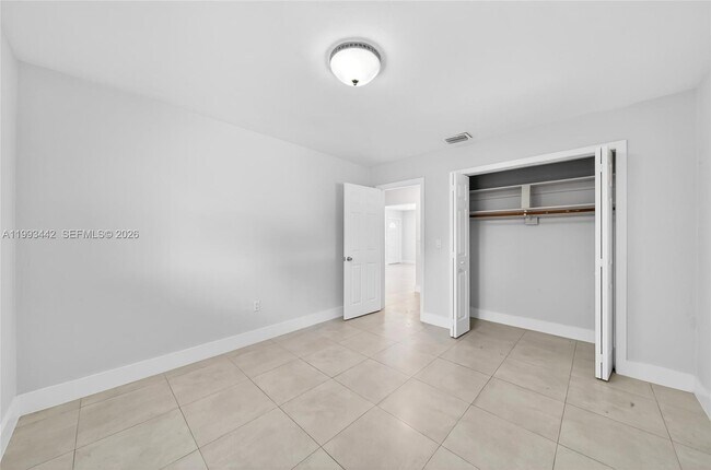 Building Photo - 7261 SW 21st St