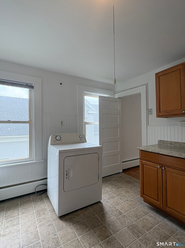 Building Photo - 48 Gridley St