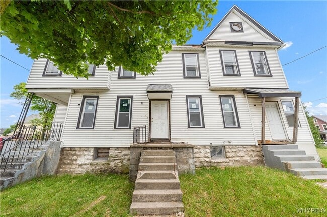Primary Photo - 315 Wohlers Ave