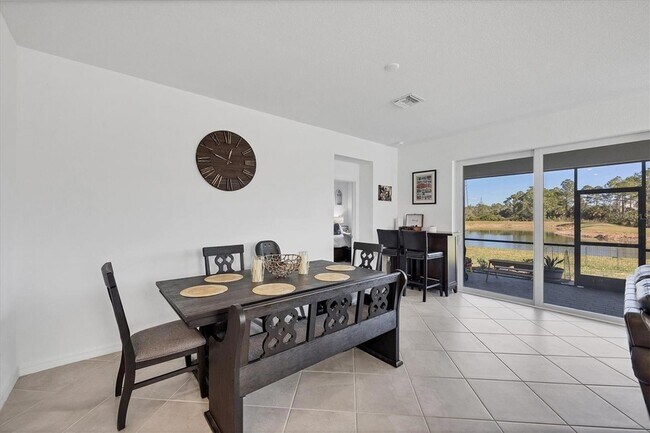 Building Photo - 11314 Pinot Dr