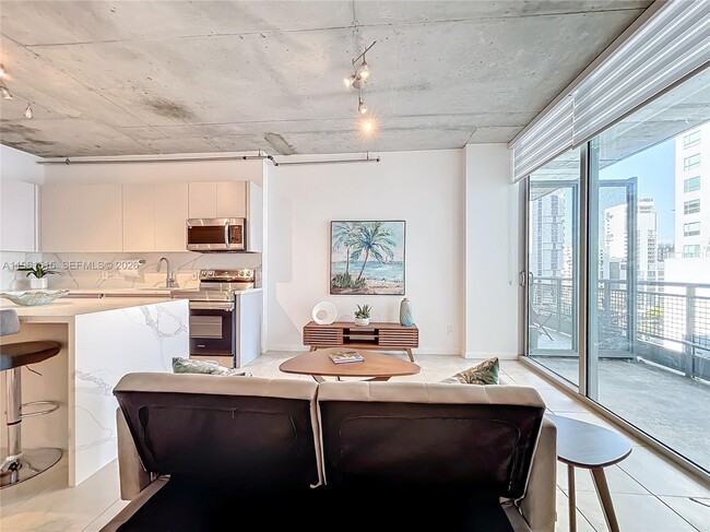 Building Photo - 690 SW 1st Ct