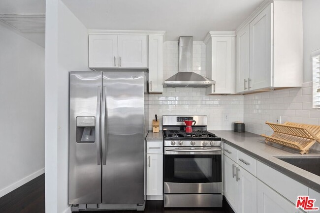 Building Photo - 3836 Seneca Ave