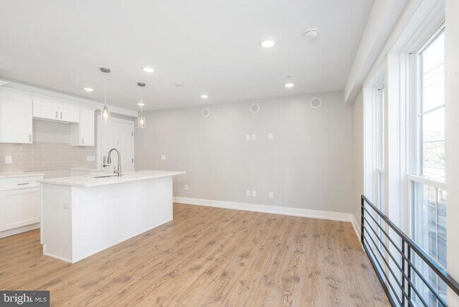 Building Photo - 2304 N 9th St