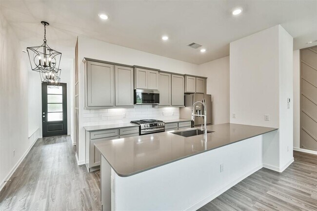 Building Photo - 582 Dry Fork Ln