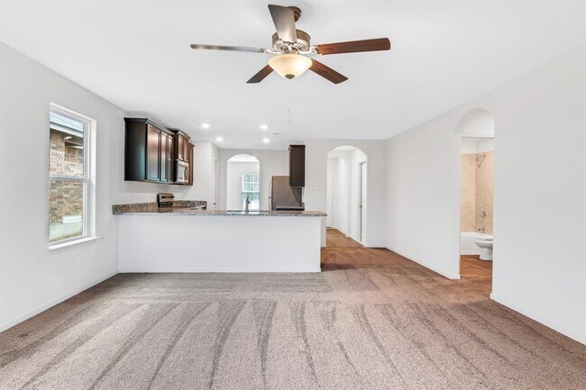 Building Photo - 112 Allington Cir