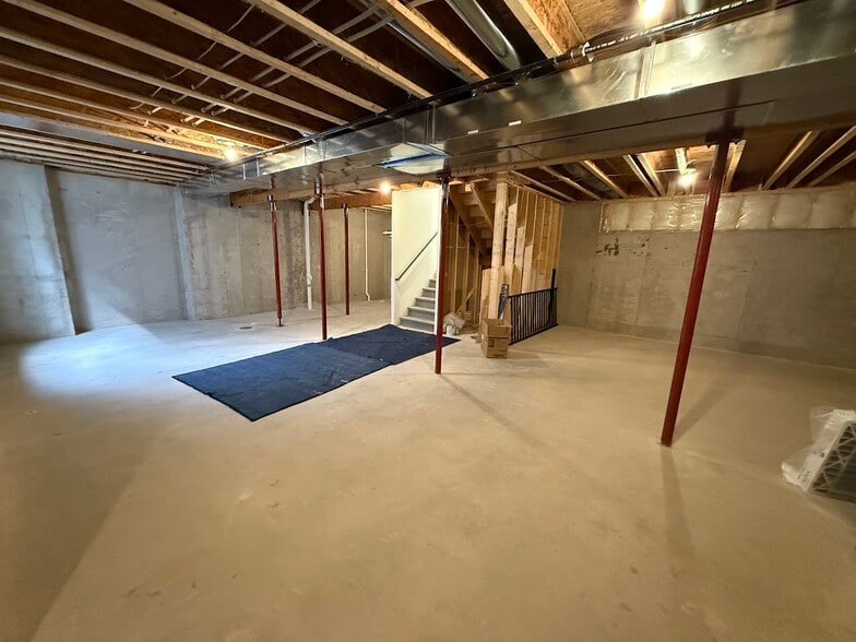Building Photo - 4825 Suelo Rd