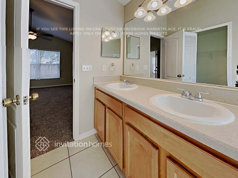 Building Photo - 1009 Aviles Ct