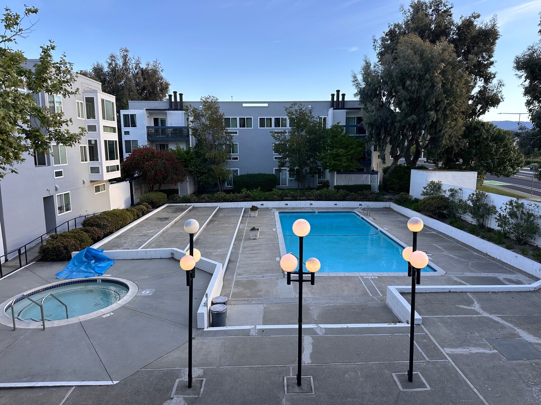 Building Photo - 1041 Shell Blvd