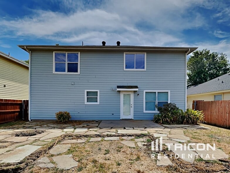 Building Photo - 1575 Wildflower Dr