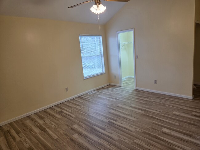 Building Photo - 6067 Abbey Church Rd