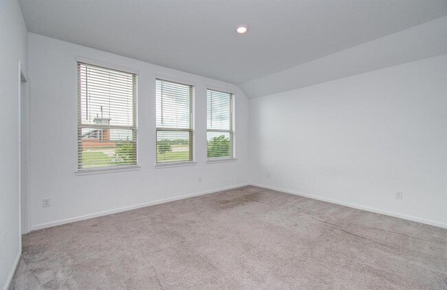 Building Photo - 4138 Balboa Dr