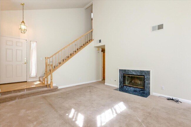 Building Photo - Seven Springs Home