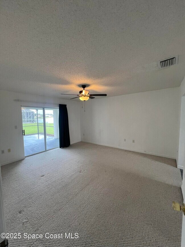 Building Photo - 1213 Old Millpond Rd
