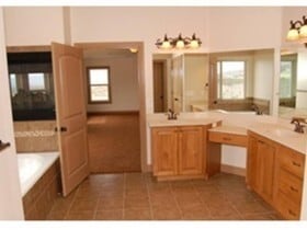Building Photo - 4099 W Park Cir
