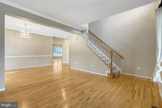 Building Photo - 6001 Alderdale Pl