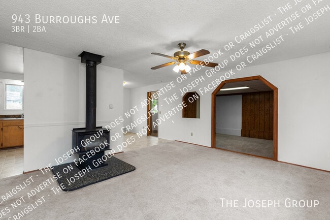 Building Photo - 943 Burroughs Ave