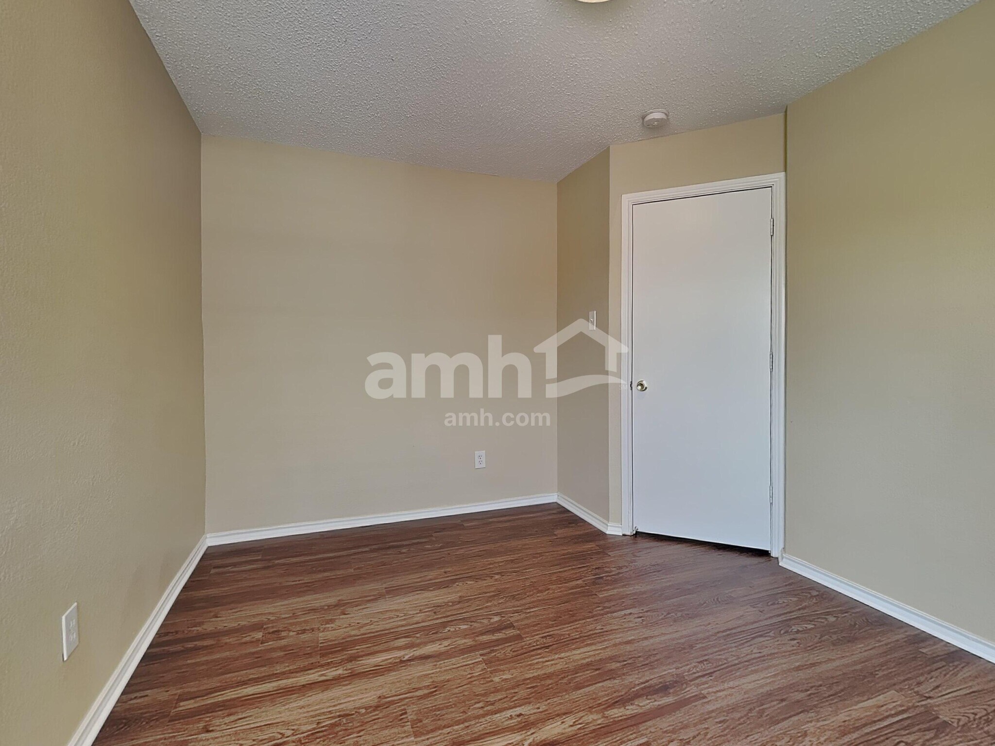 Building Photo - 3332 Chapel Ridge Way