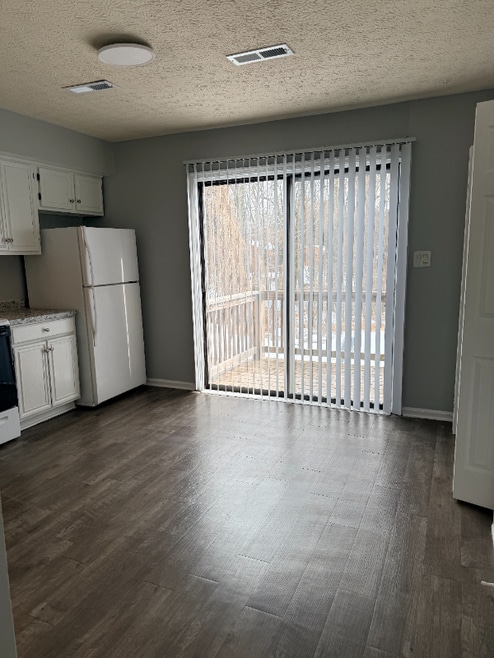 Building Photo - 22 Fonda Dr