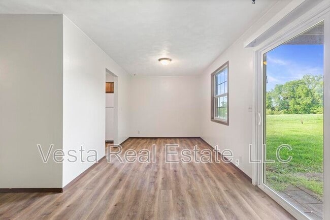 Building Photo - 412 N. Highland