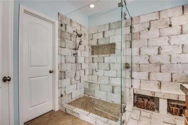 Building Photo - 1503 Biltmore Ln