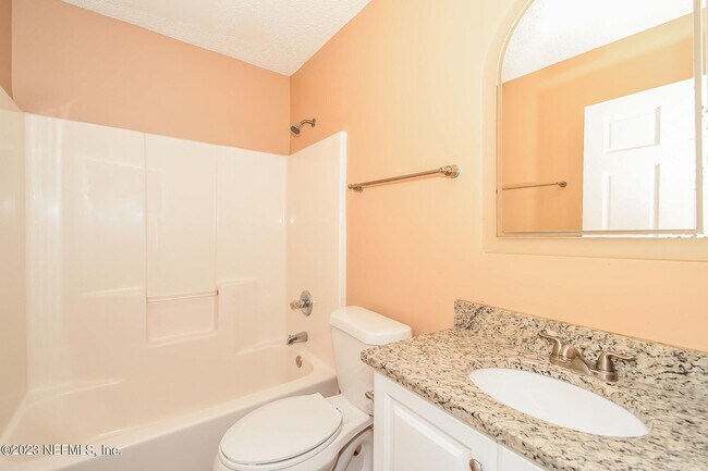 Building Photo - 12290 Cobblefield Cir N