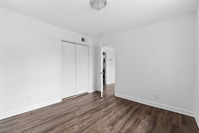 Building Photo - 706 Britton Springs Rd
