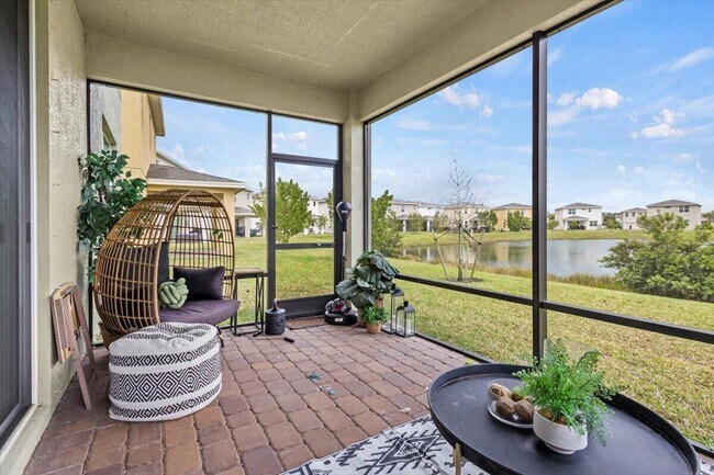 Building Photo - 1766 NW Cataluna Cir