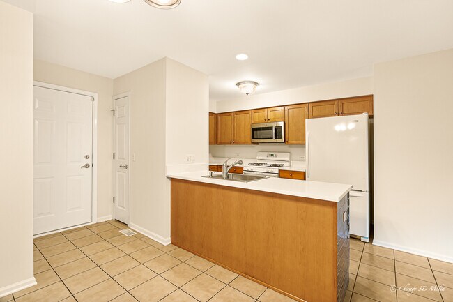 Building Photo - 2646 Chelsey St