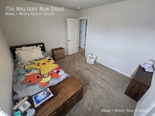 Building Photo - 756 Walters Run Dr