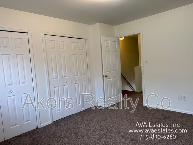 Building Photo - 1405 E 19th St
