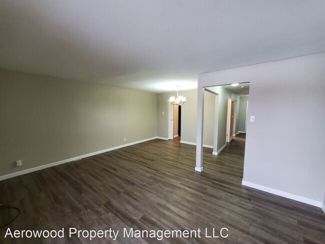 Building Photo - 3 br, 2 bath House - 5608 S Lowell Street