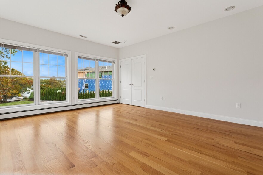 Building Photo - 9 Bagnall Ave