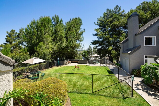 Building Photo - Carmel Summit