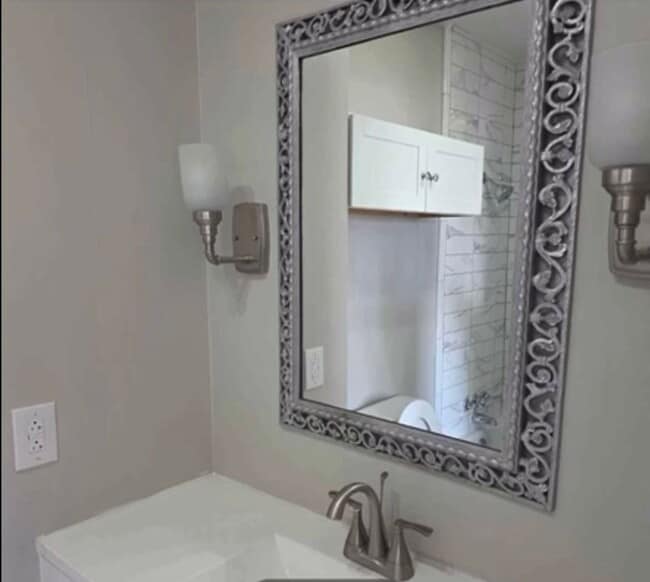 Building Photo - NEW RENTAL LISTING - NO HUD NO SECTION 8