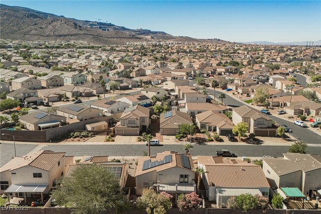 Building Photo - 138 Cam Capri