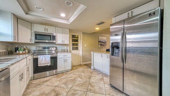 Building Photo - 9206 Gray Fox Ln