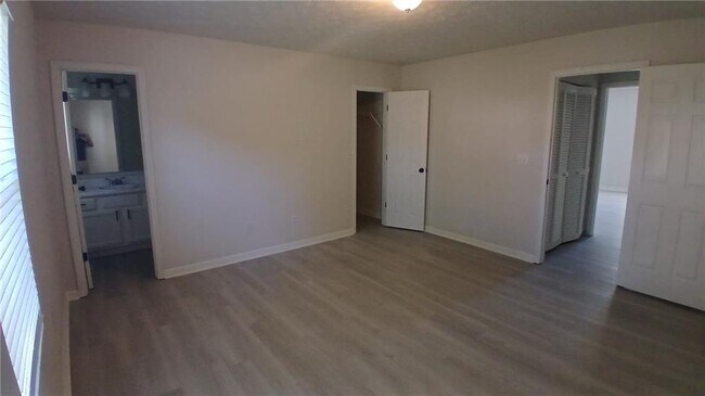 Building Photo - 5677 Wind Gate Ln