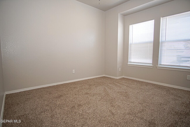 Building Photo - 7160 Mesquite Tree Ln