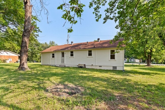 Building Photo - Super Cute 3 Bedroom in Fayetteville!