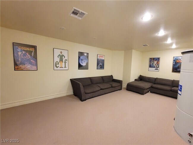 Building Photo - 5110 N Valadez St