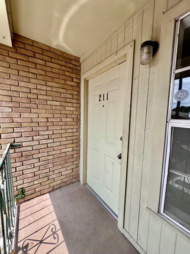 Building Photo - 5302 Springfield Ave