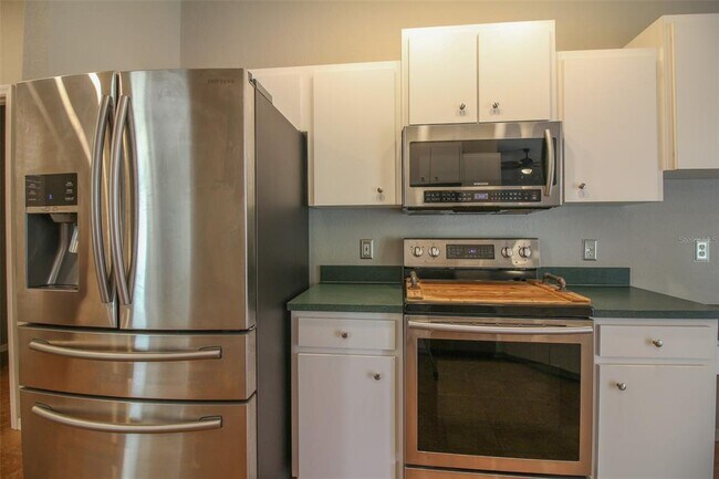 Building Photo - 5491 Moon Valley Dr