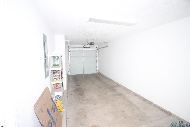 Building Photo - 708A Bison Rd