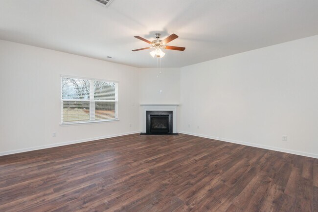 Building Photo - 4734 Willow Bluff Cir