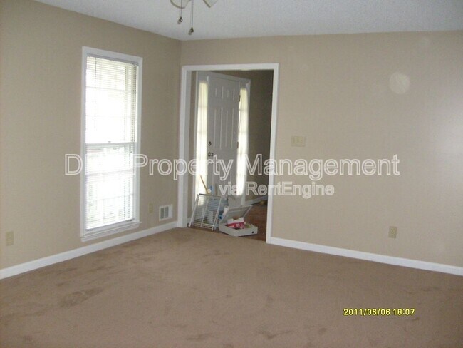 Building Photo - 3142 Ashbury Ln