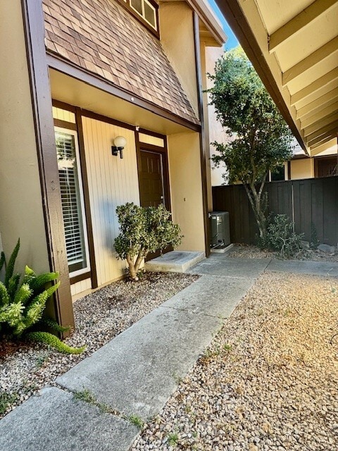 Building Photo - 1745 Countrywood Ct