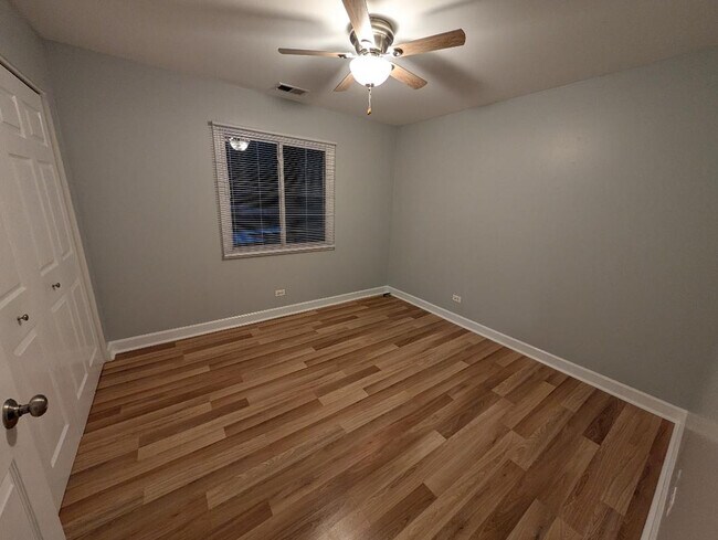 Building Photo - 10620 Brooks Ln