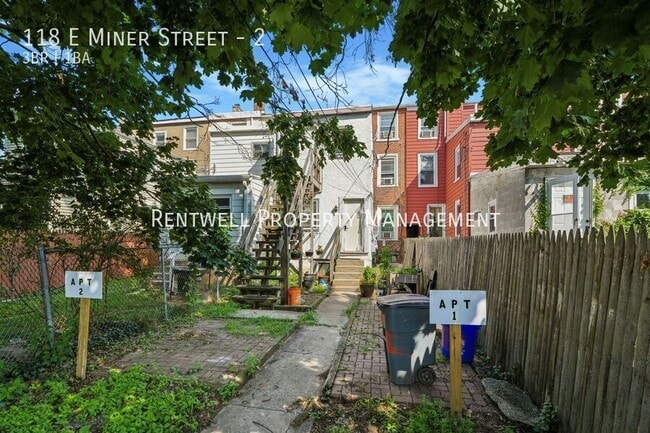 Building Photo - 118 E Miner St